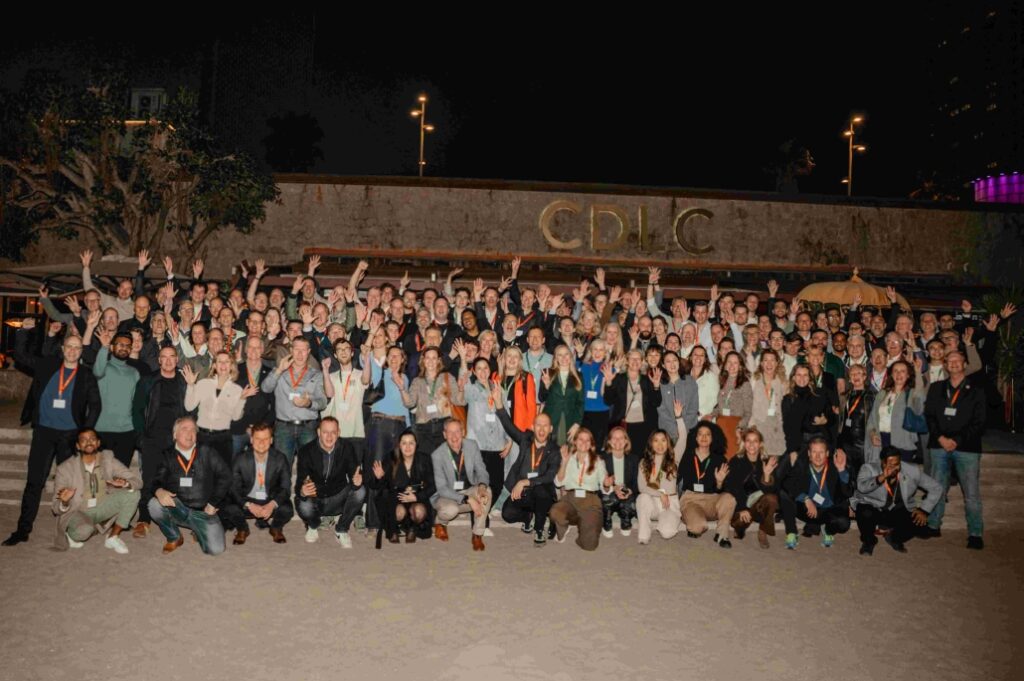 A group picture with all the involved parties.