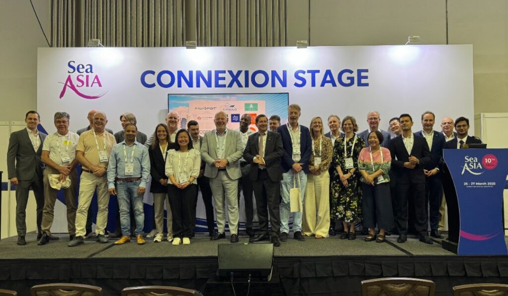 A picture of everyone that attended the Sea Asia Connexion Stage.