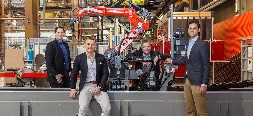 Een team van IMSystems die bij de Archimedes Drive staat.