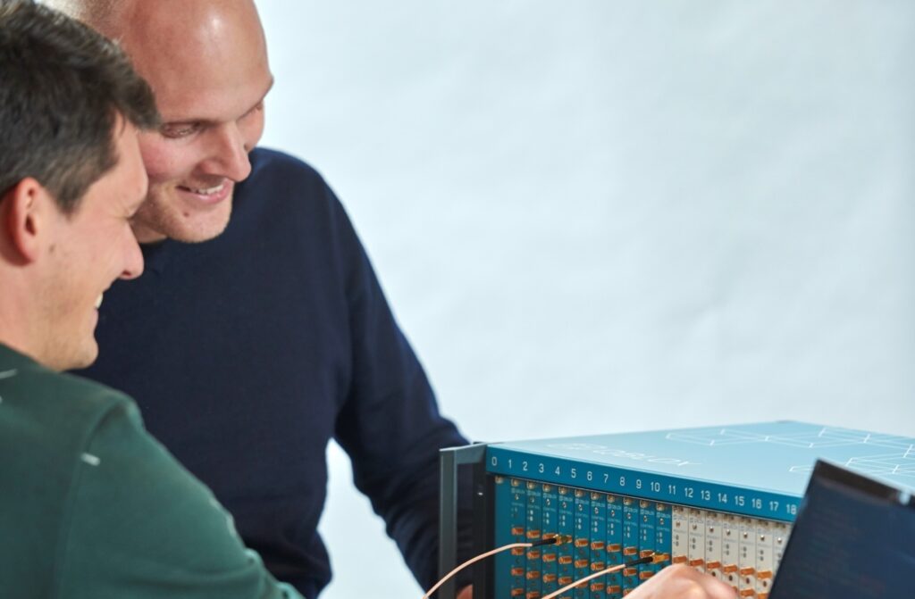 Qblox – Niels Bultink & Jules van Oven