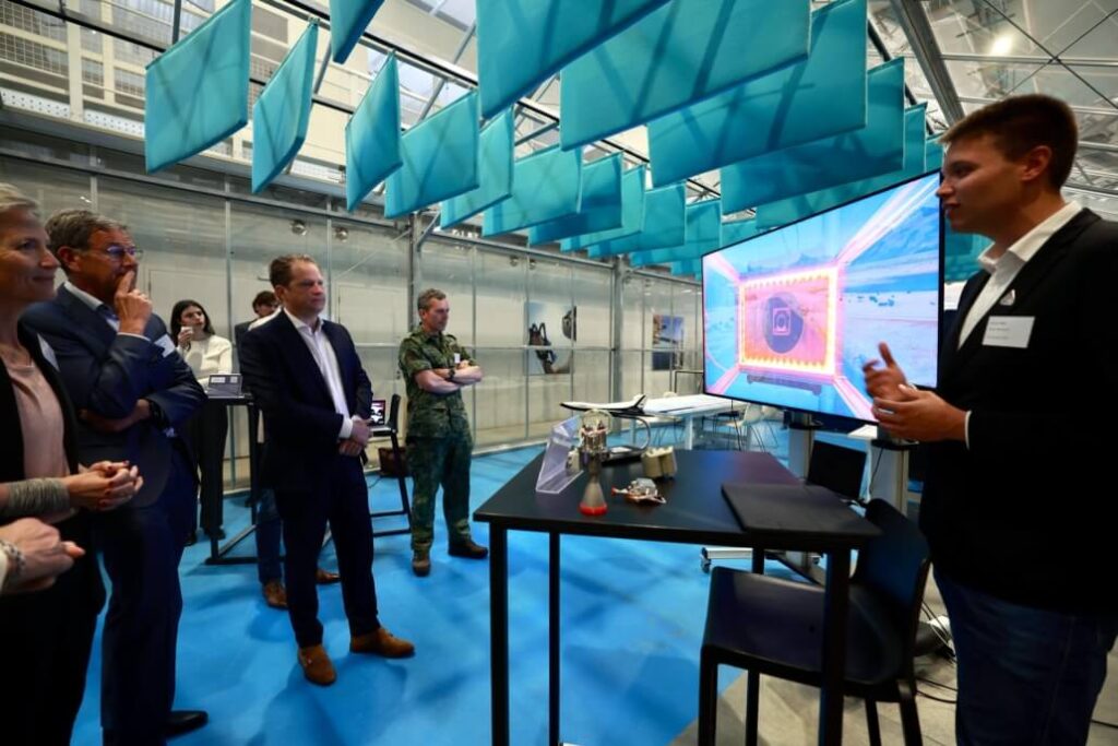 Zuid-Hollandse innovatieve bedrijven krijgen toegang tot Defensie via regionale samenwerking